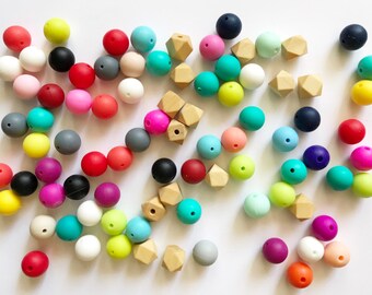 Custom Made Silicone/Wooden Teething Paci Clip