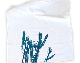 Cactus Decor / Cactus Gift / Cactus Tea Towel / Cactus Towel / Cactus Dish Towel / Flour Sack Towel / Desert Decor / Dish Towel / Cotton