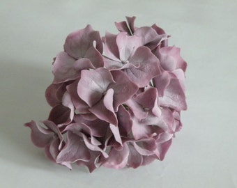 Light purple gumpaste hydrangea