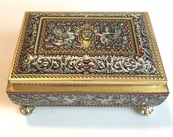 Red Blue Bird Confectionery Harry Vincent Limited footed candy tin with lion face, excellent condition