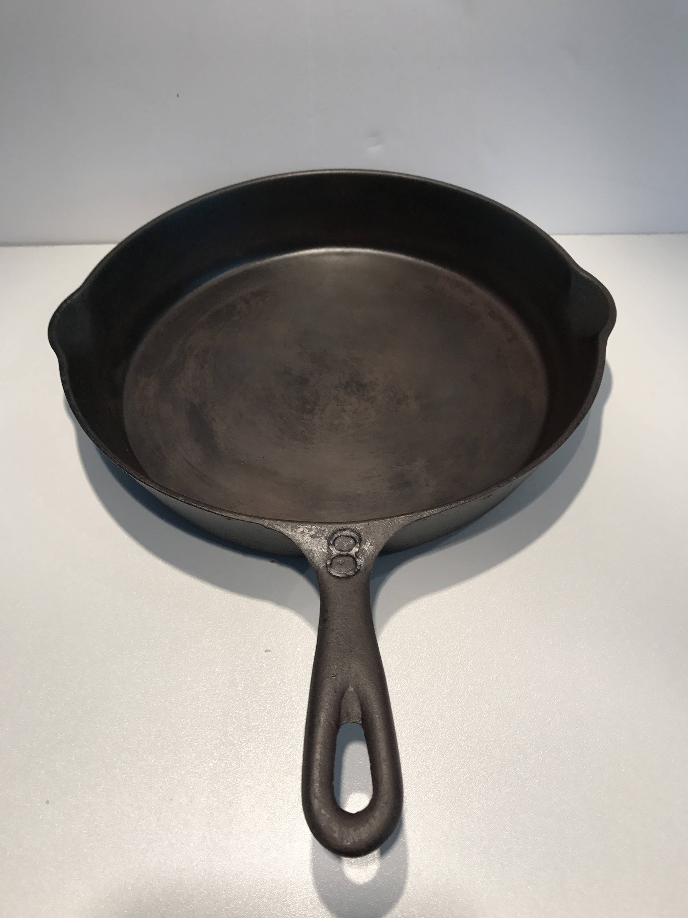 Cast Iron 8 Skillet Antique Vintage Ready to use. Circa