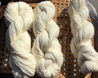 MCN High Twist 150 Sock Yarn, Fingering weight, 80 SW Merino/10 Cashmere/10 Nylon, Bare/Natural, Undyed, Ready to Dye, 600yds/150g