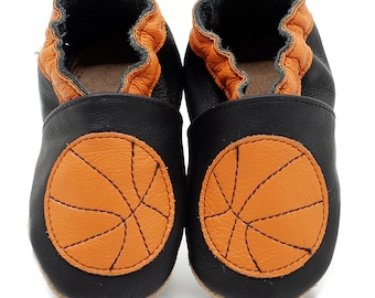 ekoTuptusie BASKETBALL BALL on green, Soft Sole Baby Shoes, Camping Baby Shoes, Baby Moccasins, Leather shoes,