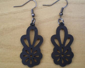 Laser cut leather earrings 04