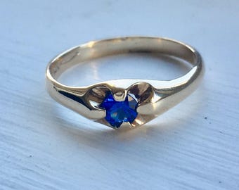 Vintage 10k blue sapphire ring