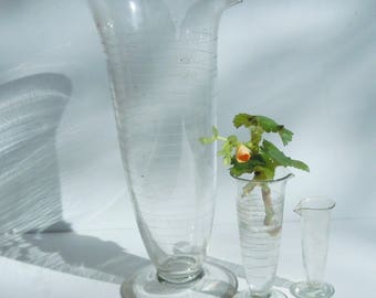 Science Glass / 3 Tapered Beakers from the 1940's / Pyrex Laboratory Glass / Great Scientific Decor and Style