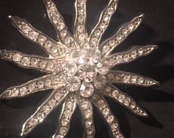 Vintage Rhinestone Sun Burst Brooch Pin