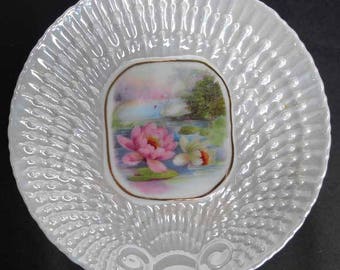 Swan Lustre Plates Vintage Set 4