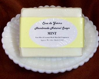 A light Mint Scent made with Pure Olive, Palm and Coconut Oils and Skin Safe Fragrances. (Use Coupon Code CDY18)