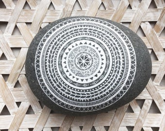 Mandala stones / boho / decor / mandala / handmade / hand-painted / crafts / mandala art