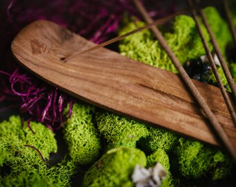 BEDCHAMBER Incense - Handmade Incense Sticks - Earthy Incense - Masculine Incense - Vetiver Incense - 20 Fragranced Incense Sticks