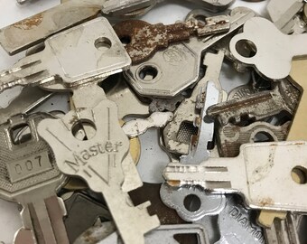 Vintage Flat Keys- Set of 50 #6