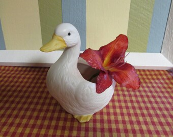 VINTAGE Homco porcelain Bisque planter / Mid century Planter HOMCO vintage duck planter by Homco flower Vase