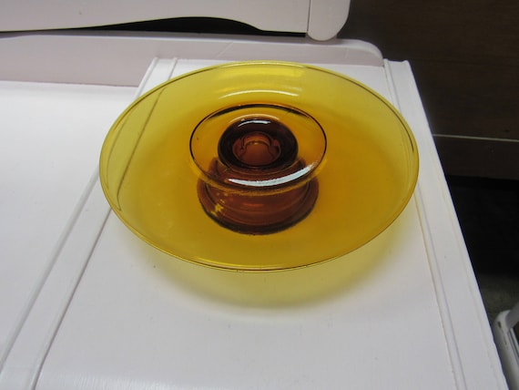 Amber cake plate
