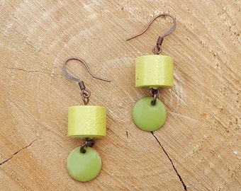 Earrings, handmade, green, paper, paper earrings, paper jewelry, eco, enamel, Ecojuwelen, ecofriendly, paper jewelry