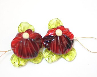 Handmade Glass Lampwork Beads - 2 Beads Set - Red Green Flower Garden Pansy