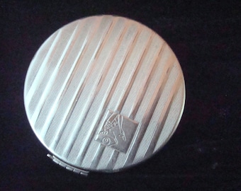 Vintage Tre-Jur silvertone vanity compact