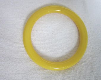 Vintage Early Plastic ? Bakelite ? Bangle Bracelet