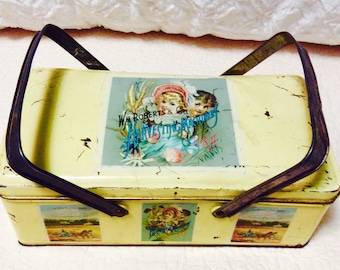 Rare Antique Wm Roberts Harvesting Machinery Tin 1940s Farm Lunch Box Handles Yellow