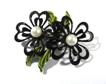 Enamel Flower Pin VINTAGE Pearls Black Enamel Pin Brooch FLOWER Enamel Flower Pin Brooch Ready to Wear Vintage Jewelry Supply (Y307)