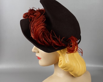 Vintage 1940s Tilt Hat Brown Felt Asymmetrical Brim with Rust Ostrich Feathers NY Creations Sz 21