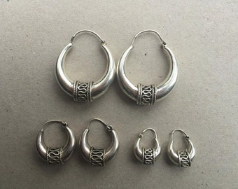 vintage silver earrings Bali style