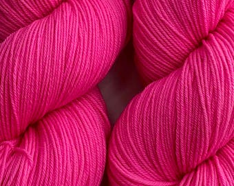 Hand dyed sock yarn, superwash merino & nylon, 463 yds / 100 grams. Great for knitting, crocheting, weaving