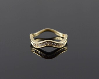 14k 0.15 CTW Diamond Zig Zag Wedding Band Ring Gold