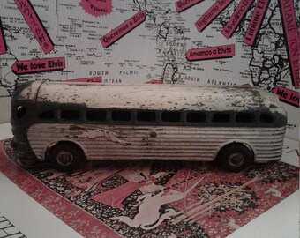 275.00 Or OBO!!!Original 1941 by Arcade toy company. Serial number 4400 signifying it to be Greyhound Cruiser Coach Bus. Vintage ARCADE BUS