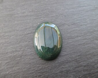 Green Moss agate: cabochon 2.5 cm * 1.8 cm