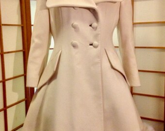 Lilli Ann Dead Stock Vintage White-Cream Fit and Flare Princess Coat With Fox Fur Trim--Winter Bride Rare Size Medium Large Kate Middleton