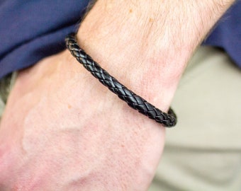 Black Braided Bracelet, Braided Men Bracelet, Black Leather Bracelet, Mens Black Bracelet, Men Bracelet, Leather Bracelet, Boyfriend Gift,