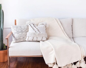 Moroccan Wool Pom Pom Blanket, Cream Wool Throw, Berber, Bohemian, Bedding, Winter Blanket, Wool Blanket, Pom Poms, Boho Blanket, Bed Cover