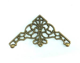 20 Filigree Corner Components Antique Brass Plated 35840