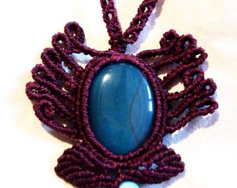 Swan necklace