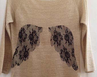 Kit, tutorial, DIY, fusible lace to customize your sweater for the holidays.