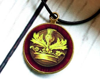 Je Suis Prest necklace, Claire Fraser, Jamie Fraser necklace, Diana Gabaldon, Outlander, Sassenach, Clan Fraser, Jesuis Prest, Fraser Crest