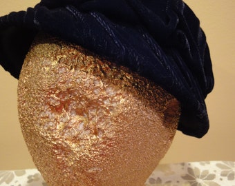 Vintage Womens Hat/Black Velvet Formal Brimmed Hat/Riding Hat/Womens Vintage Black Velvet TuffedHat