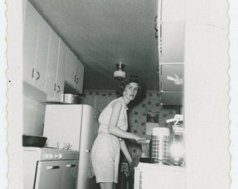 Vintage Snapshot Photo: Kitchen, 1961 (712631)