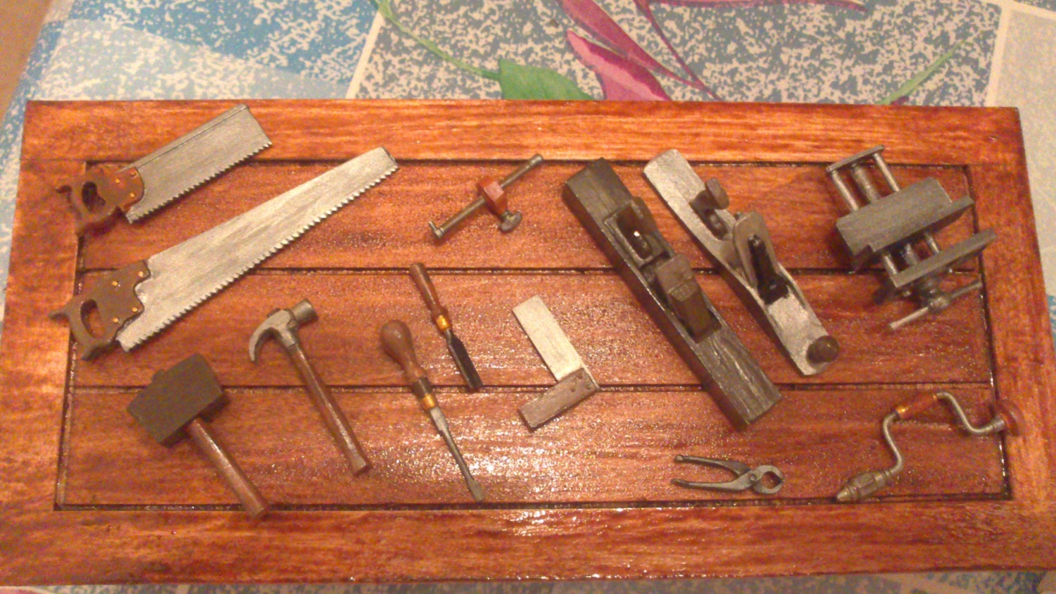 dolls house tool box