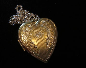 Huge Heart - Vintage Locket Necklace