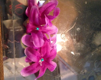 Purple flower alligator clip