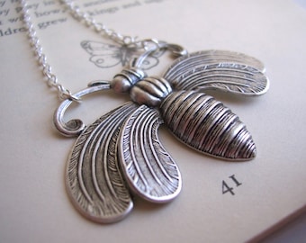 Oh Honey bee necklace - large ornate silver bee - statement jewellery - nickel free