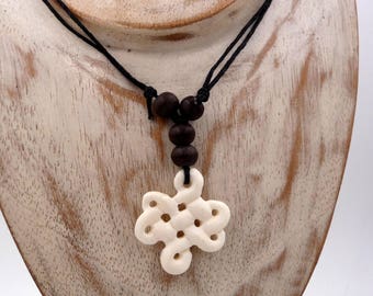 Necklace or bracelet infinite knot Tibetan buffalo bone and wood Bone Necklace Pendant Lucky Eternal Knot Endless Buddhist endless