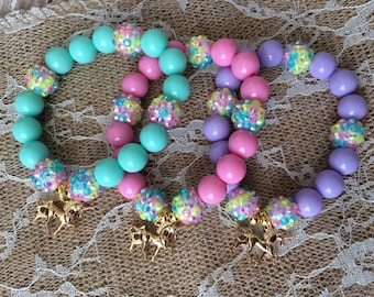 Set of 6 Unicorn party favor bracelet.. Unicorn charm bracelet.. Unicorn party.. Unicorn party favor.. Unicorn birthday party