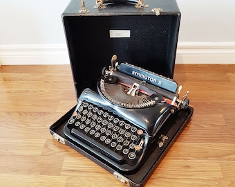 1937 Remington Rand Model 5 Streamline Portable Typewriter, With Wooden Case, Working