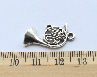 5 French Horn Charms - EF00256
