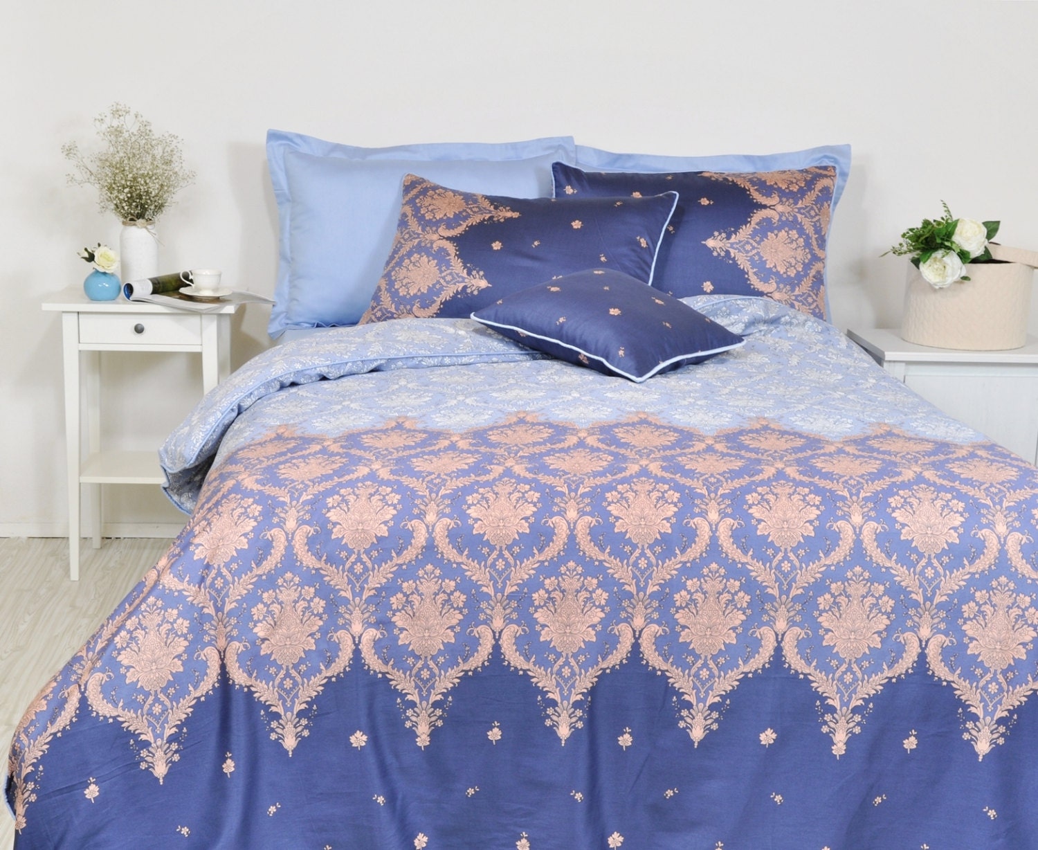 Damask Duvet Cover Set in Navy & Baby Blue for Full Queen King
