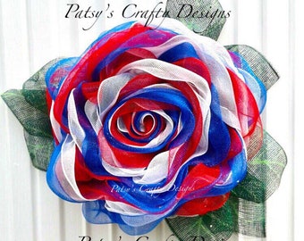 Patriotic Flower Wreath Tutorial, Patriotic Deco Mesh Flower Wreath Tutorial, Patriotic Wreath, Patriotic Flower, Multi Rose Mesh Flower