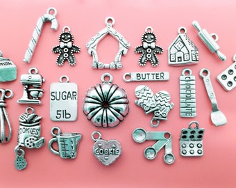 Christmas Baking Charm Set / Collection Antique Silver 21 Holiday Cooking Charms Pendants / Jewelry making